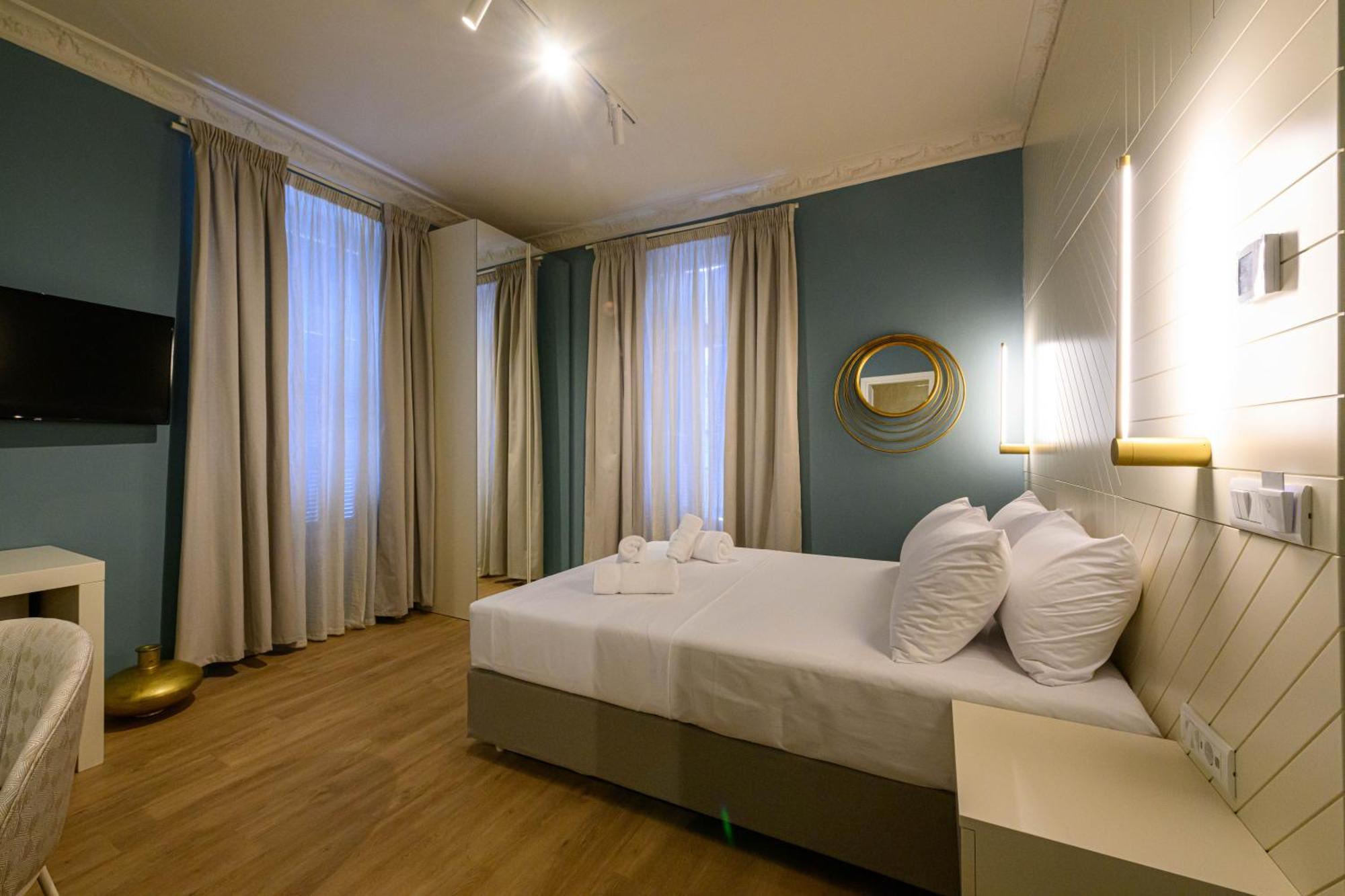 Blueblood - The Rooms Kalamata Exteriör bild